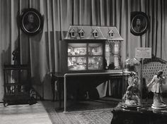 Twillight Zone Dollhouse